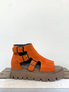 Orange Suede AKOYA Chunky Buckle Sandals Blue Woman